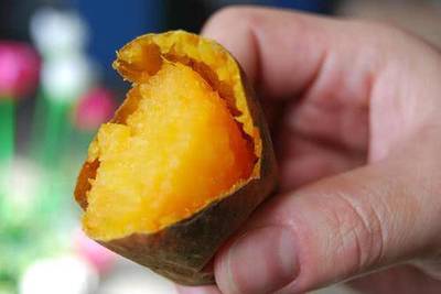 紅薯、柿子和雞蛋同食會(huì)中毒？營養(yǎng)師揭曉真相，薯類銷售不受影響